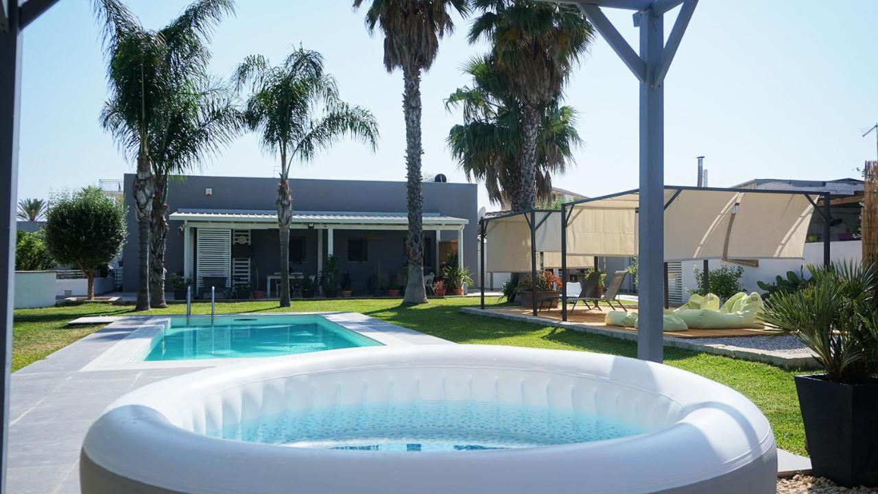 Dependance In Villa Con Piscina 시라쿠사 외부 사진